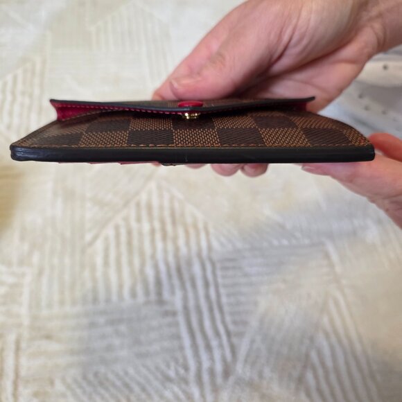 Louis Vuitton Card & Coin Holder with key chain - Picture 7 of 13